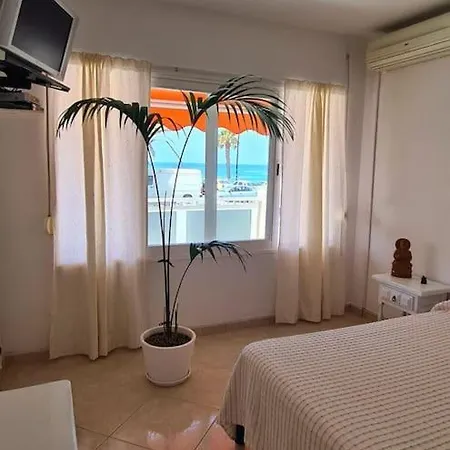 Apartment Big Beachfront In Los Cristianos! Arona (Tenerife)